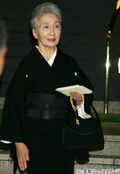 20111228岩井半四郎さんの葬儀