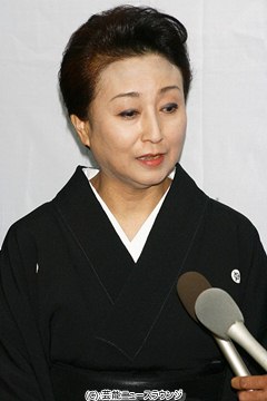 20111228岩井半四郎さん葬儀