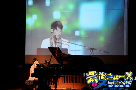 “韓国のピアノマン”LEN澄んだ歌声とピアノでファン魅了！僕の全てと情熱を込めて