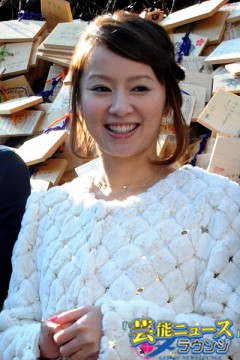 20120218鈴木亜美