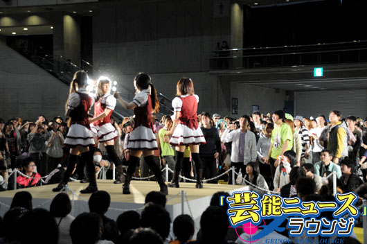 【ニコニコ超会議】枝野経産相AKB48の推しメンは言えず！まるで巨大な学園祭の熱気