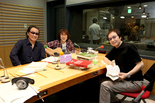 吉田拓郎と井上陽水15年ぶりメディア共演！“赤いくつ”セッションもクレームが