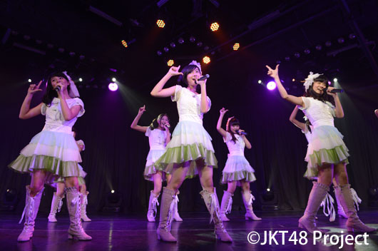 高城亜樹と仲川遥香JKT48専用劇場オープンに登場！インドネシア語でしっかりあいさつ
