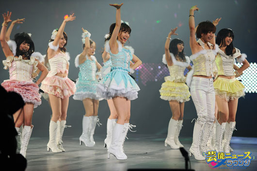 【じゃんけん選抜】Wセンター大島＆珠理奈が新曲『UZA』初披露！謎の37人の男性ダンサーの正体は！？