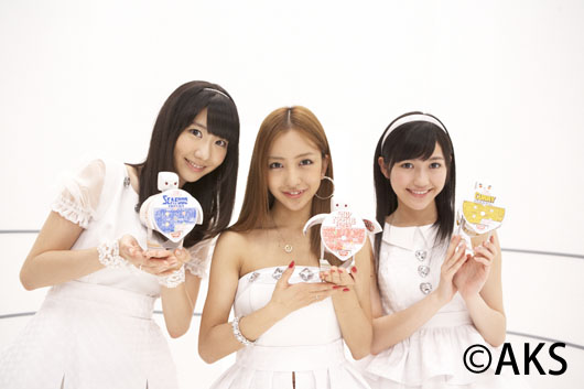 AKB48板野友美、渡辺麻友、柏木由紀CM台本なしでカップヌードル“ロボ”宣伝考案