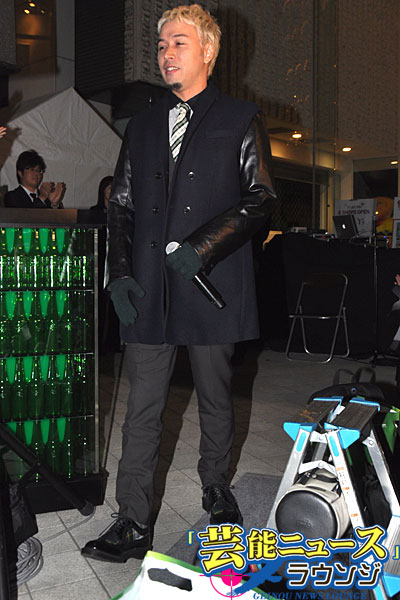 ILMARI 渋谷パルコツリー点灯式でハイネケン片手にゴキゲン！「ここで飲めるなんて最高」_01
