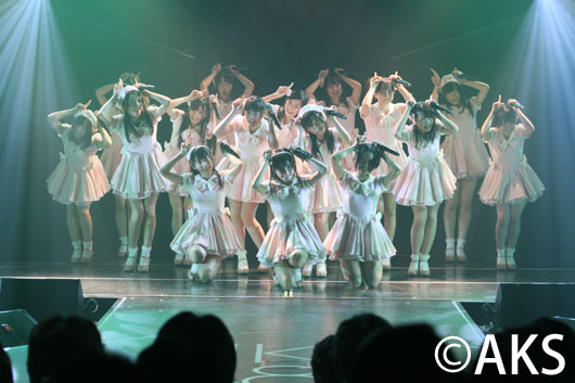 HKT48劇場オープン1周年公演に宮脇咲良らメンバー涙！穴井千尋「みなさんの期待に応えられるように」
