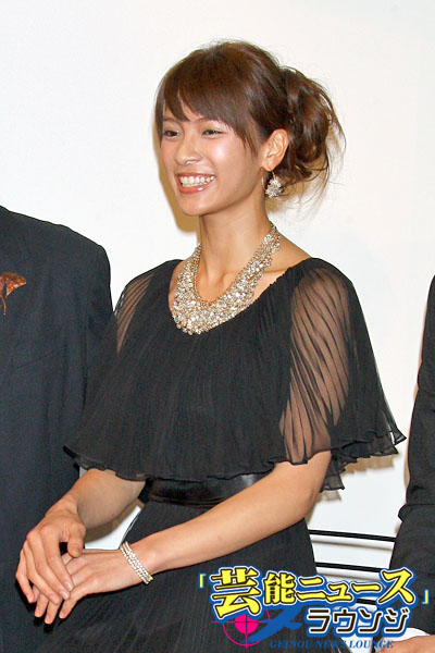 AKB48秋元才加、ロックオペラ「モーツアルト」で初の妻役！AKBの看板背負っている