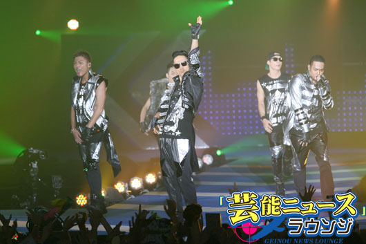 「THE SECOND from EXILE」ガールズアワードで初お披露目！場内ファン一体で熱狂