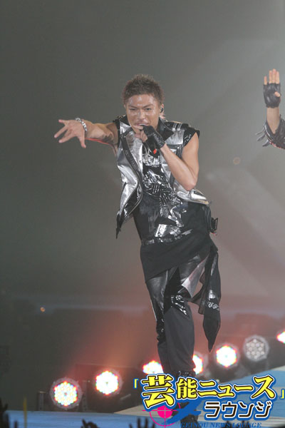 「THE SECOND from EXILE」ガールズアワードで初お披露目！場内ファン一体で熱狂