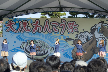 井口裕香「戦車に乗って町を走りたい」…「ガールズ＆パンツァー」大洗で大規模イベント開催