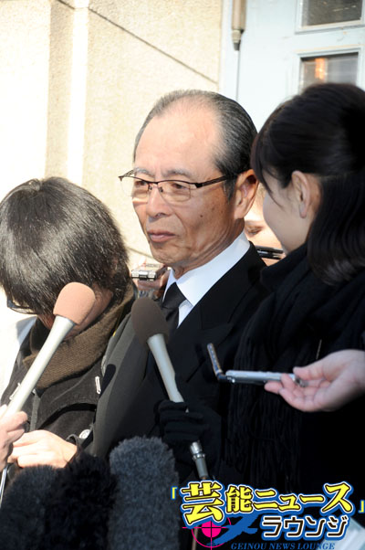 王貞治球団会長 中村勘三郎さん本葬に参列し「人を愛するということが強かった」
