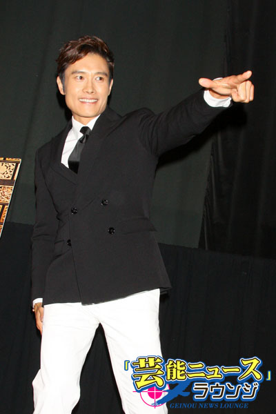 【舞台あいさつノーカット】イ・ビョンホン、主演映画「初」づくし！韓国舞踊シーンに秘密が！？