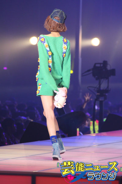 【TGCファッション図鑑】RODEO CROWNSメンズライクなモデル12人がランウェイ闊歩