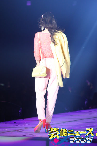 【TGCファッション図鑑】紗栄子BONICA DOTステージに登場！Flower Gardenコンセプトに