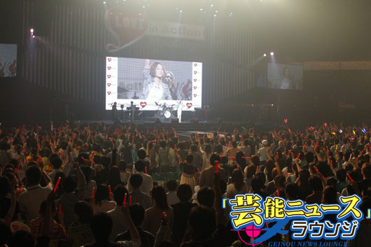 「LOVE in Action Meeting」2日目でBENI、アンジェラ・アキら8000人前に新曲披露