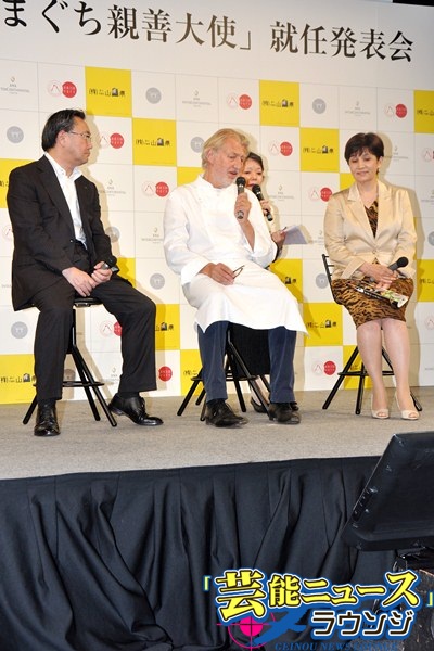 安倍首相夫人・昭恵さん マスコミにチクリ！「お店を開いたときに批判をいただいて…」