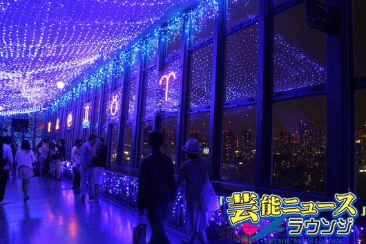 Mei 東京タワー風物詩2万8000個LED“天の川”点灯！願い事は達筆でしたためる
