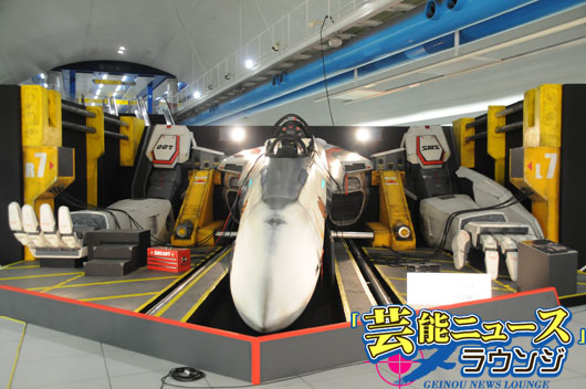 マクロスF1／1「VF-25バルキリー」みなとみらい駅で無料展示！リン・ミンメイ横浜出身で実現