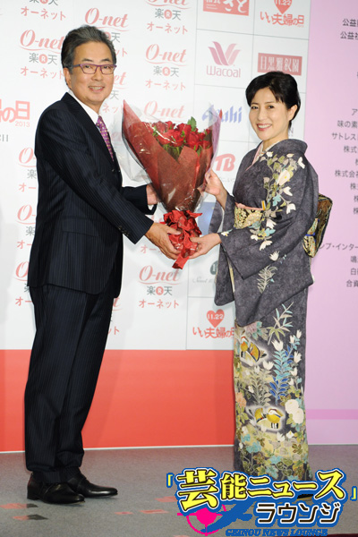 大和田獏・岡江久美子夫妻 結婚30周年に“いい夫婦”受賞！『はなまる』終了に「新しい生活が楽しみ」