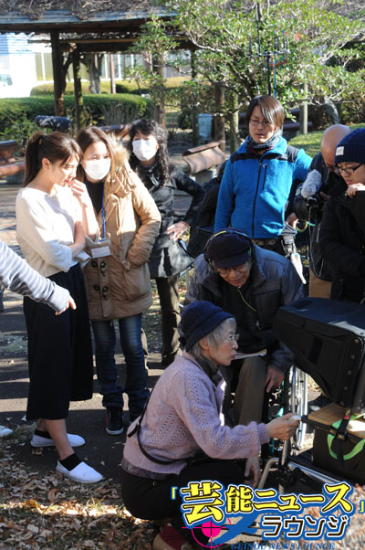 元AKB48秋元才加 車イスでの初主演映画撮影現場を直撃！役作り通じ共生を実感