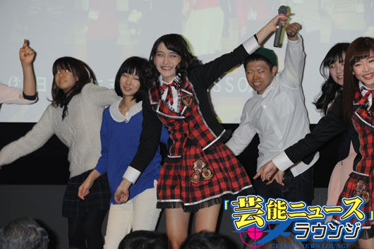 JKT48仲川遙香ら恋チュン替え歌を学生とダンス！近野莉菜移籍へ「日本を繋ぐ架け橋に」