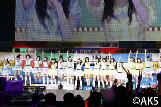 SKE48木崎ゆりあメンバーからのサプライズ歌唱と大弾幕に涙！宮澤佐江「頑張っていきたい」