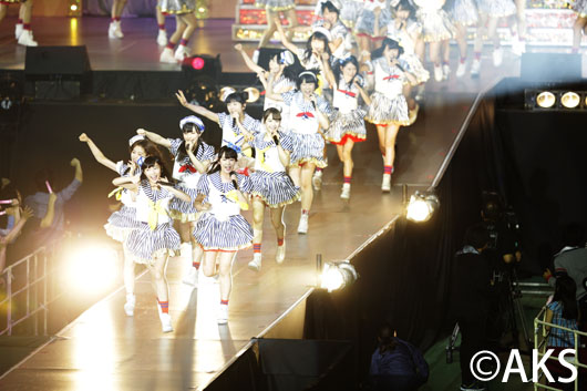 HKT48初大阪公演開催で7000人！朝長美桜にハプニングや村重杏奈のNMB48兼任エピソード披露