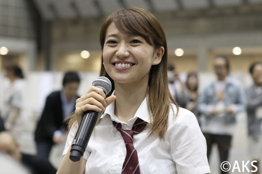 AKB48大島優子 満面の笑み！最後の握手会に約3000人からコール止まず