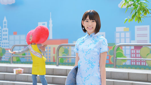 HKT48宮脇咲良 博多弁で「こんな制服って知らんかったと」と照れる