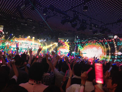 ClariS 3rdアルバム発売記念前夜祭ニコファーレで開催！2万6000人熱狂でツイッタートレンドにも