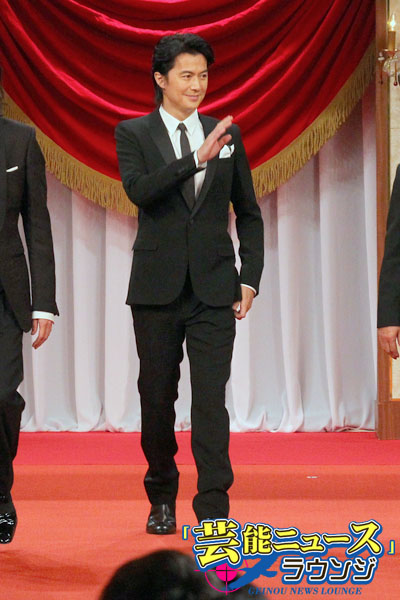 【日本アカデミー賞】福山雅治、レッドカーペットで一番の大歓声！蒼井優、左目眼帯にどよめき
