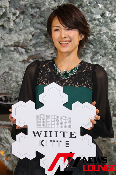 吉瀬美智子 屋内日本最大級ツリー点灯でうっとり！「昼顔」大反響の充実の1年振り返る