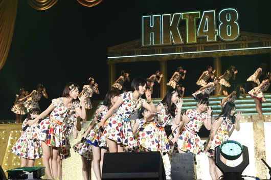 HKT48指原莉乃ついに公約実行で水着でLIVE！ステージ上でナマ着替え