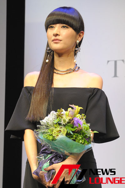 シシド・カフカ初の受賞はヘアスタイル！“カフカヘア”案に「それいいですね！」