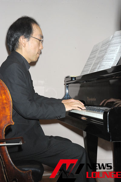 新垣隆氏、気心の知れたチェロ奏者・海野幹雄氏とユニット結成へ！即興がコンセプトに