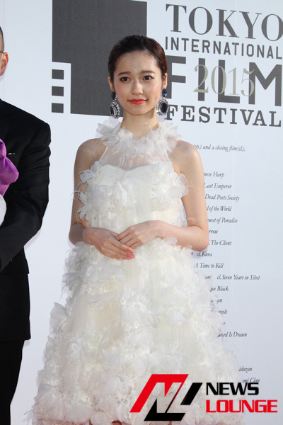 【TIFF2015】AKB48島崎遥香レッドカーペット！中田秀夫監督作品起用は「本当にすごいこと」