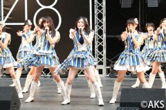 SKE48＆HKT48メンバー入り混じり「メロンジュース」など歌唱！指原利乃新たなコラボに意欲