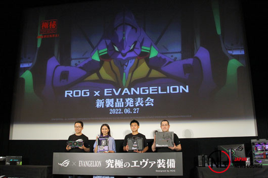 加藤夏希 エヴァとコラボしたゲーミングパソコン「ROG」の組み立て初挑戦！「逃げちゃだめだ！逃げちゃだめだ！」と自身を鼓舞