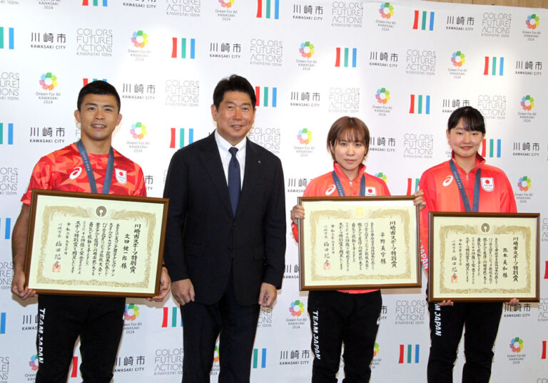 【川崎市】パリ五輪メダリスト文田健一郎選手、平野美宇選手、張本美和選手が川崎市スポーツ特別賞