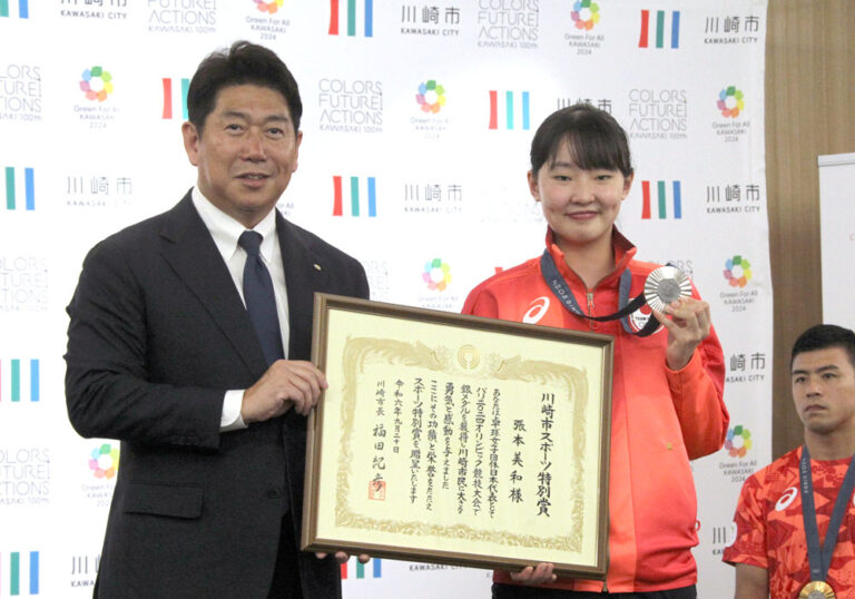 【川崎市】卓球・張本美和選手、ラゾーナ川崎が推しスポット！夜の工業地帯がすごく綺麗