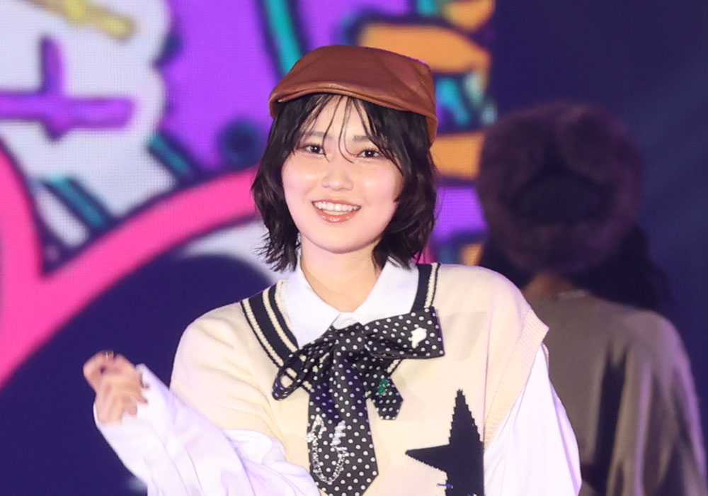 的野美青 ランウェイ初登場ながら満面！ベレー帽に短パンと躍動感あるボーイッシュコーデ【コーデ詳報・価格】