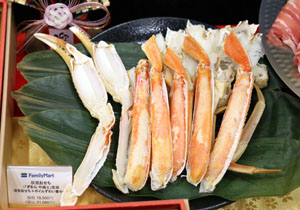 2026年ファミマのおせちは「贅沢派」から「コスパ派」まで過去最大35品ラインアップ！セットメニューがお得