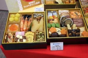 2026年ファミマのおせちは「贅沢派」から「コスパ派」まで過去最大35品ラインアップ！セットメニューがお得