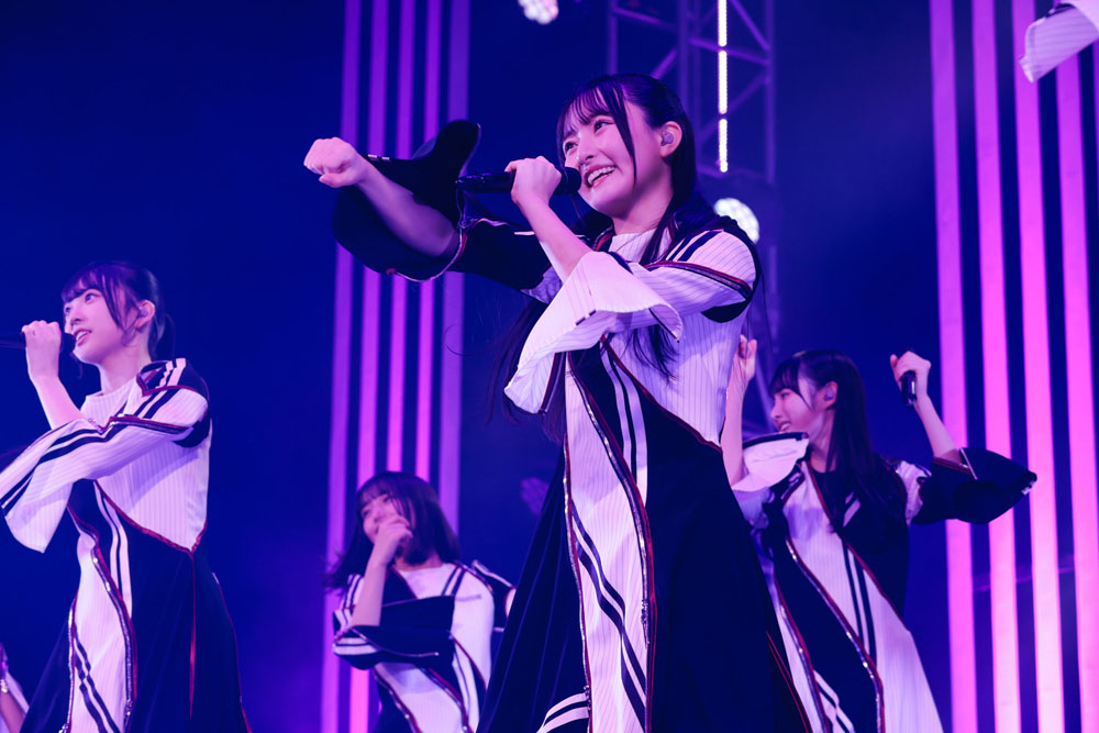 日向坂46五期生 「新参者」公演2パターン約30曲にツアー同時並行のハードルクリア！「好きという感情だけで…」