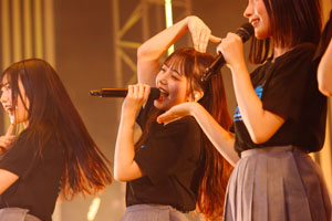 日向坂46五期生 「新参者」公演2パターン約30曲にツアー同時並行のハードルクリア！「好きという感情だけで…」