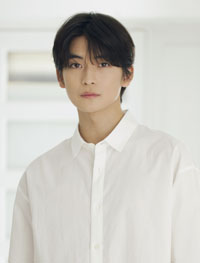 高橋文哉、FRUITS ZIPPER「褒められスーツ」CM出演！「自分らしい「カワイイ」に出会えるところが…」【コメントあり】