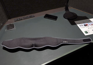 呼吸するクッションや短時間で深い休息体験を提供するアイマスクなど、“がんばらない時間”を提案する「ちょっと、ひといき展」