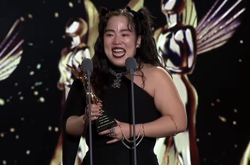 ゆりやんレトリィバァ Netflix「AACA2025」で最優秀主演女優賞受賞！感謝感涙のスピーチも最後はギャグで…