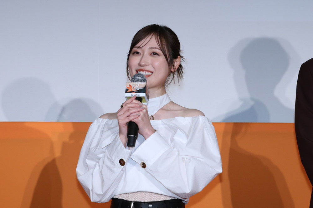 福士蒼汰・福原遥 十明の劇中歌「楓」生歌唱に福原そっと涙を…!福士の“妄想”クリスマスデートプランには大爆笑